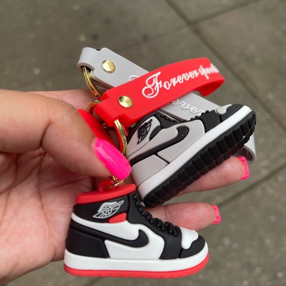 3 FOR $18! Retro Nike AF1 3D Keychain - Picture 3 of 6